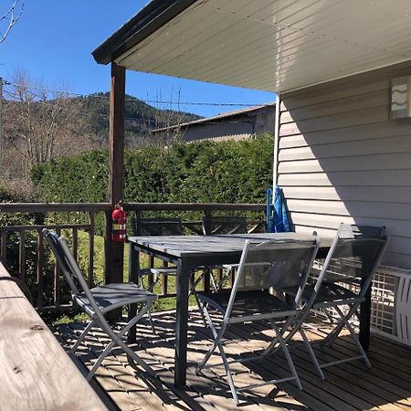 Camping La Mare Aux Fees Hotel Roquefeuil Exterior foto