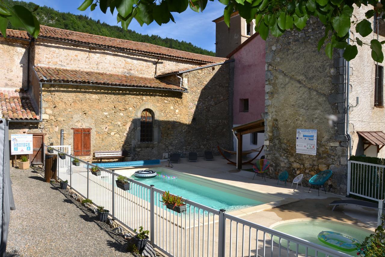 Camping La Mare Aux Fees Hotel Roquefeuil Exterior foto