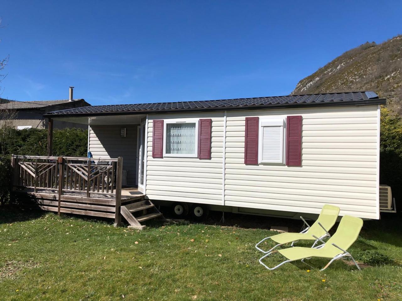 Camping La Mare Aux Fees Hotel Roquefeuil Exterior foto